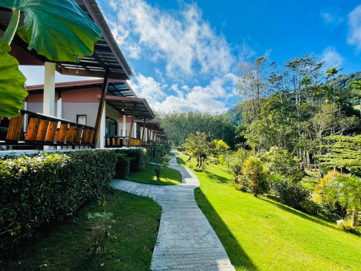Phurin Thara Resort Koh Lanta Luaran gambar