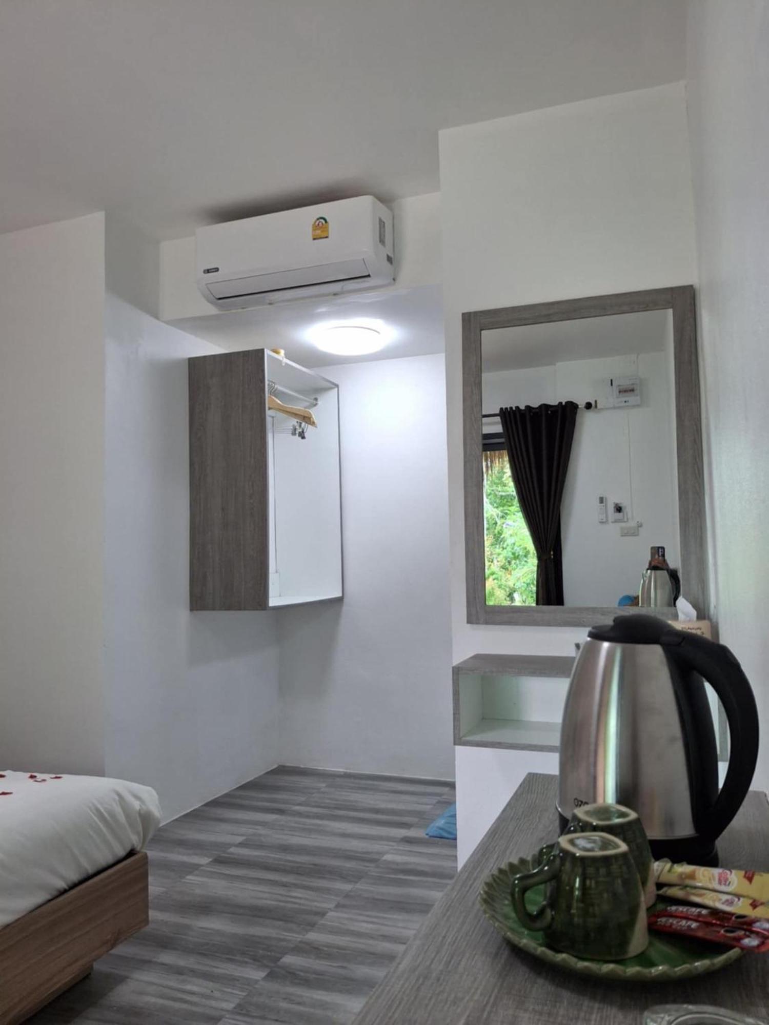 Phurin Thara Resort Koh Lanta Luaran gambar